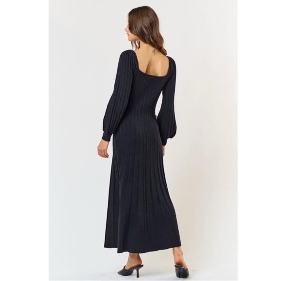 435 • Black Viscose Blend Pleat Knit Scoop Neck White Bows Balloon Sleeve Dress - Picture 3 of 5